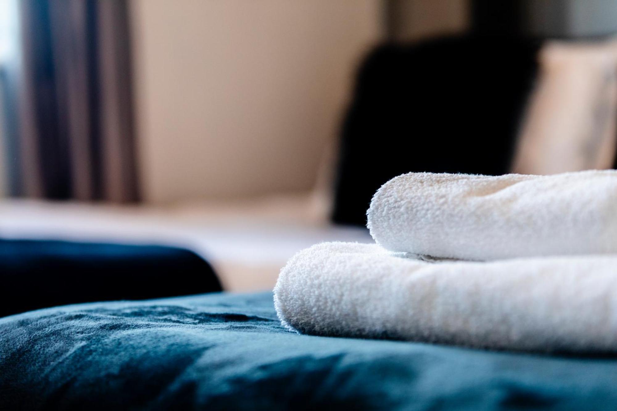 Chichester Retreat House With Free Parking Екстер'єр фото